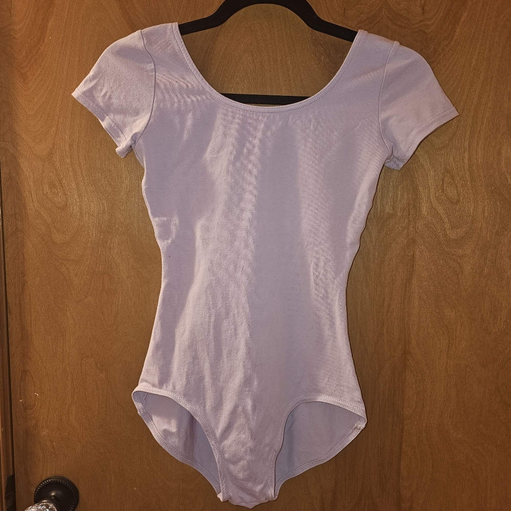 CAPEZIO Lavender Short Sleeve Leotard SMALL